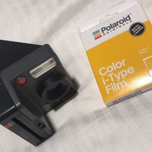 Polaroid One-Step 2 + Film